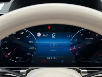 MERCEDES-BENZ S 580 4Matic Lang AMG Night Chauffeur TV-Fond