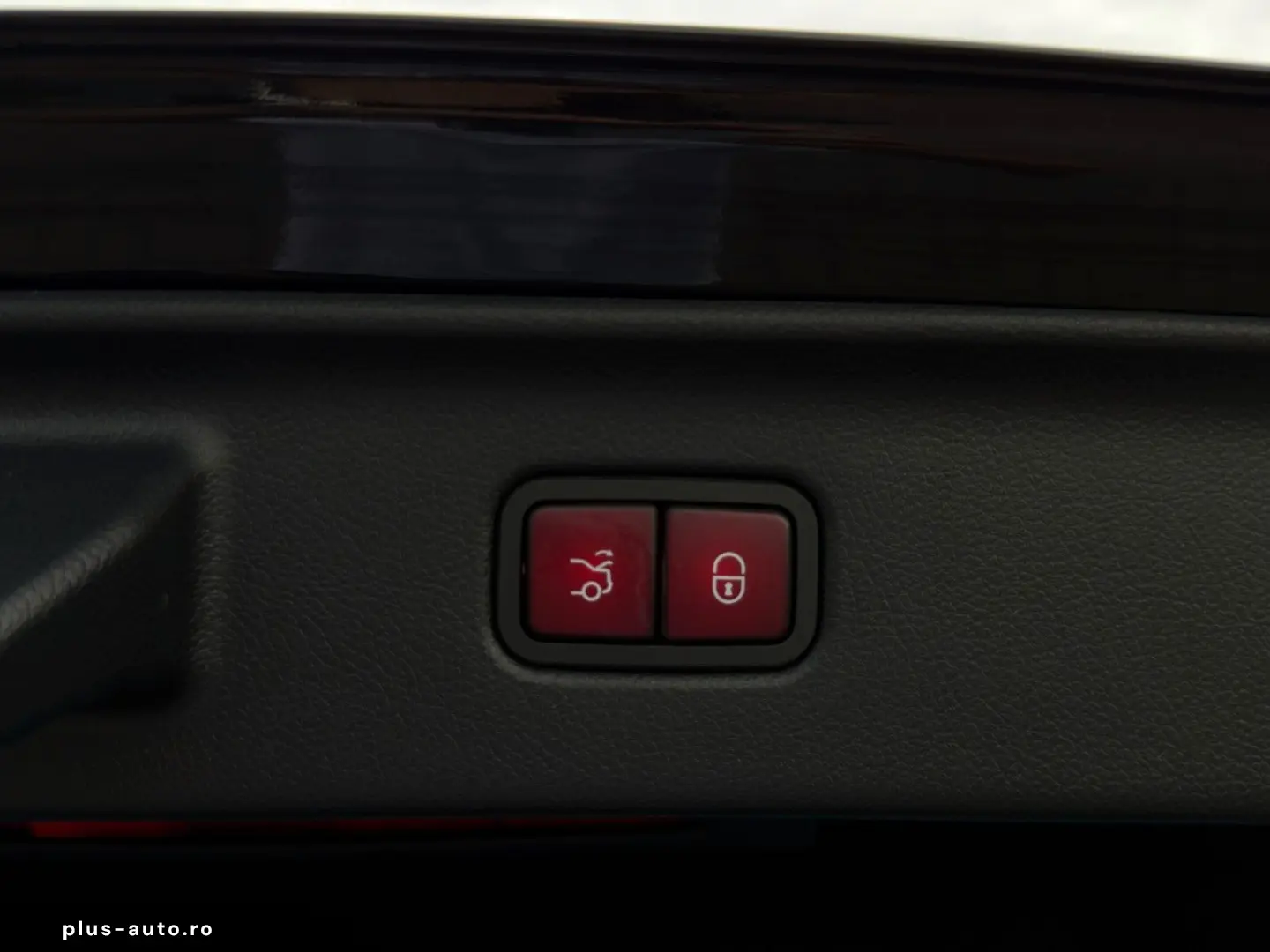 MERCEDES-BENZ S 580 4Matic Lang AMG Night Chauffeur TV-Fond