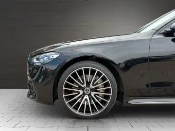 MERCEDES-BENZ S 580 4Matic Lang AMG Night Chauffeur TV-Fond