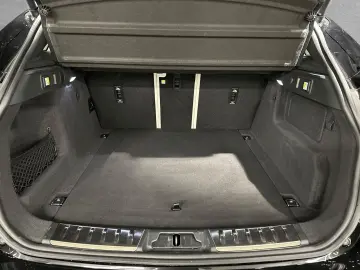JAGUAR F-Pace D200 R-Dynamic SE FAHRASSISTENZ-PAKET MER