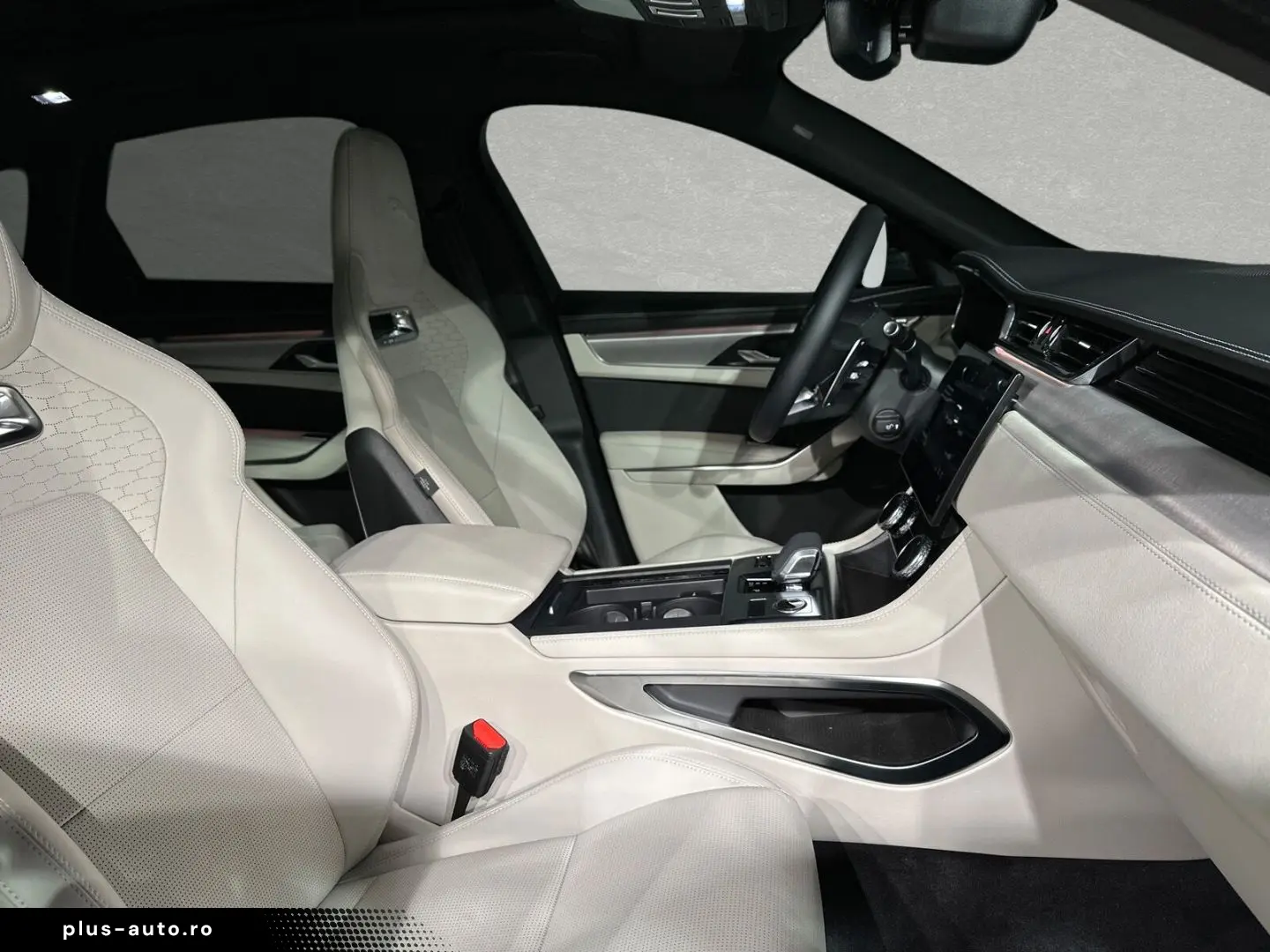 JAGUAR F-Pace D200 R-Dynamic SE FAHRASSISTENZ-PAKET MER