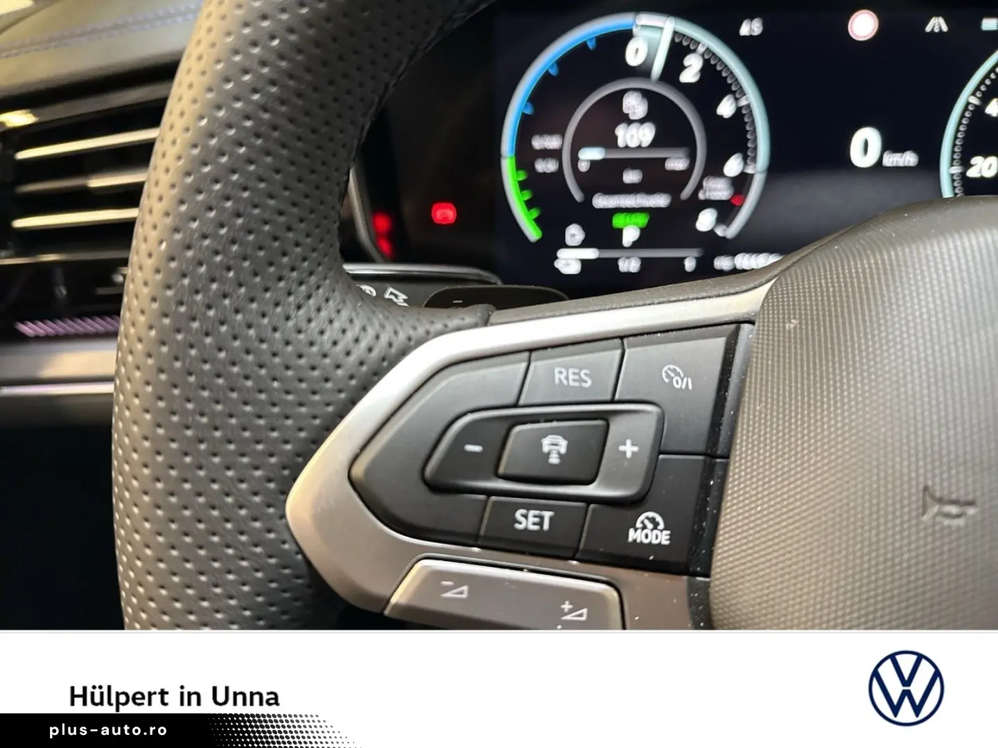 VW Touareg HYBRID R DYNAUDIO AHK 360 CAM ACC LM21