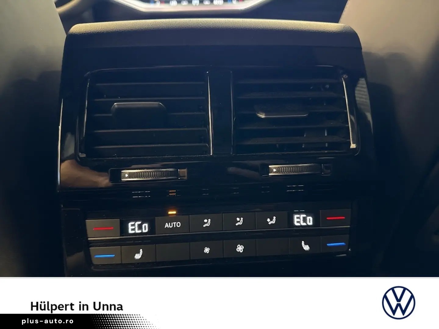 VW Touareg HYBRID R DYNAUDIO AHK 360 CAM ACC LM21