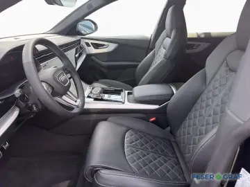 AUDI Q8 SUV