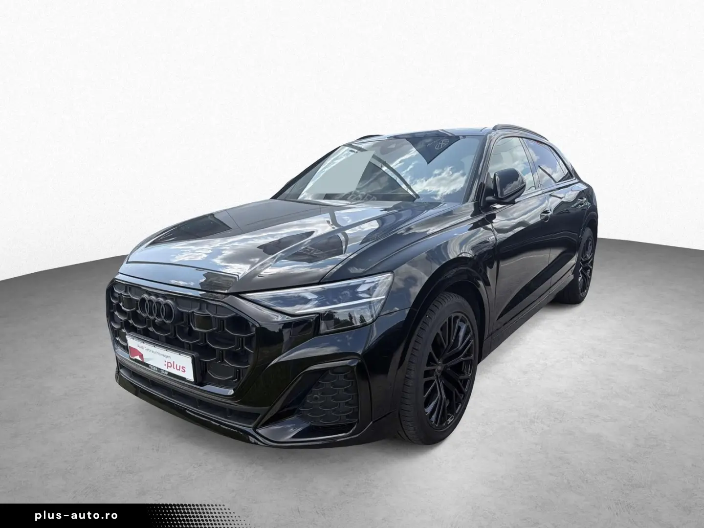 AUDI Q8 SUV