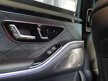 MERCEDES-BENZ S 450 d 4M AMG Line lang Night Paket N…
