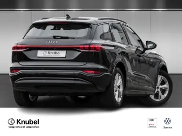 AUDI Q6 e-tron quattro Matrix Navi Pano AHK 20  Luftf