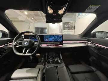 BMW i5 xDrive40 M Sportpaket AHK ad.LED Harman