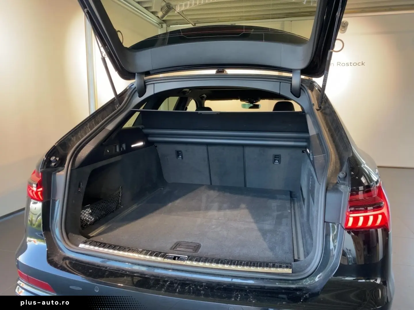 AUDI S6 Avant 3.0 TDI quattro  Ahk B&O HD Matrix  Pan