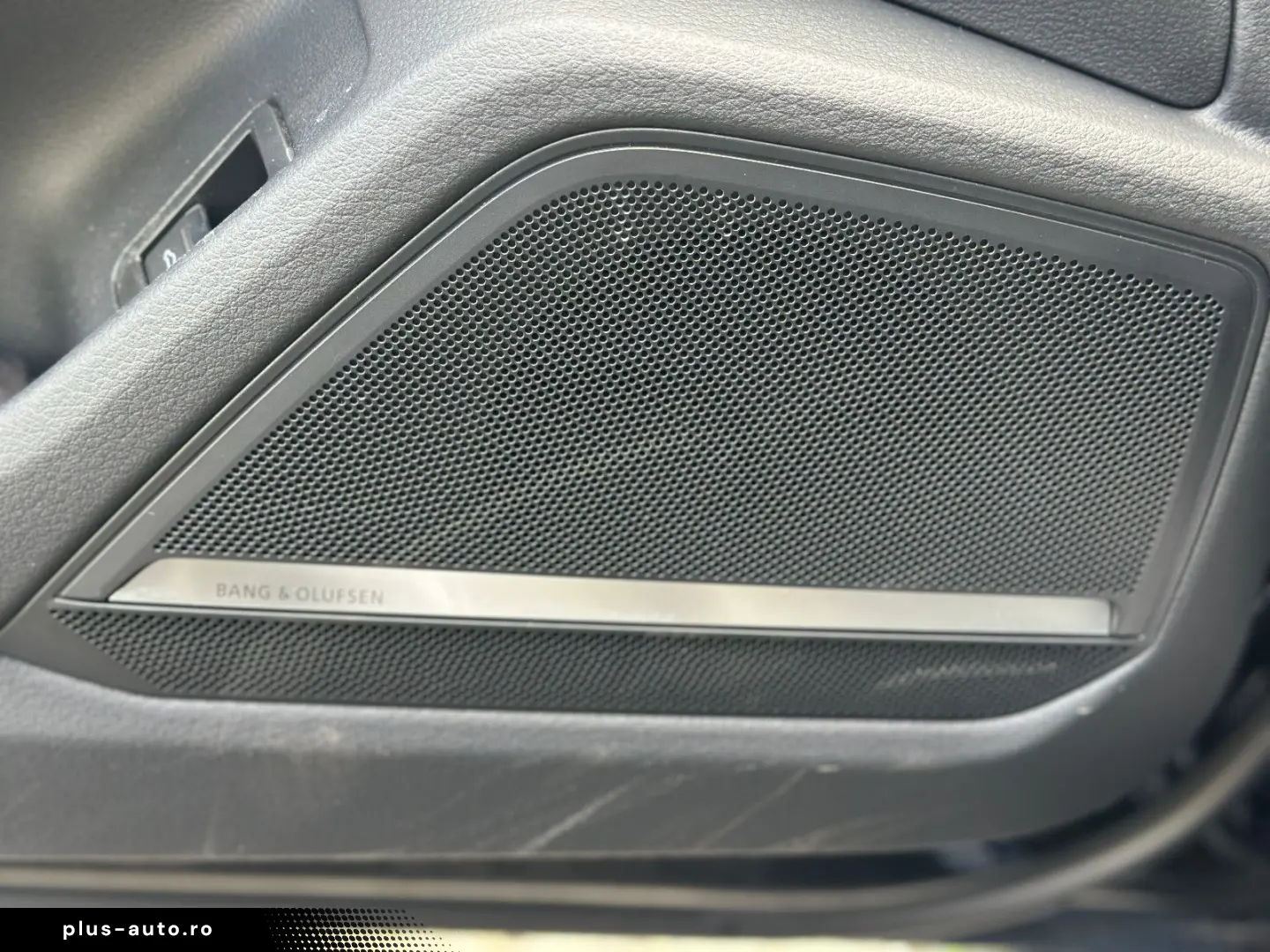 AUDI RS6 Avant BLACK PANO HUD LASER NACHTS 280km h