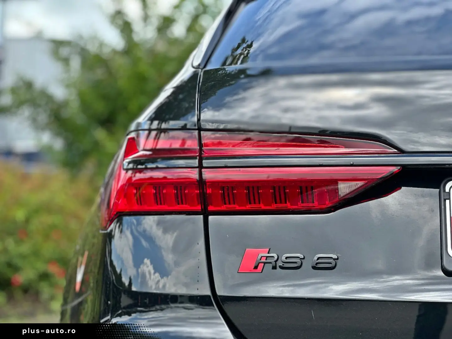 AUDI RS6 Avant BLACK PANO HUD LASER NACHTS 280km h