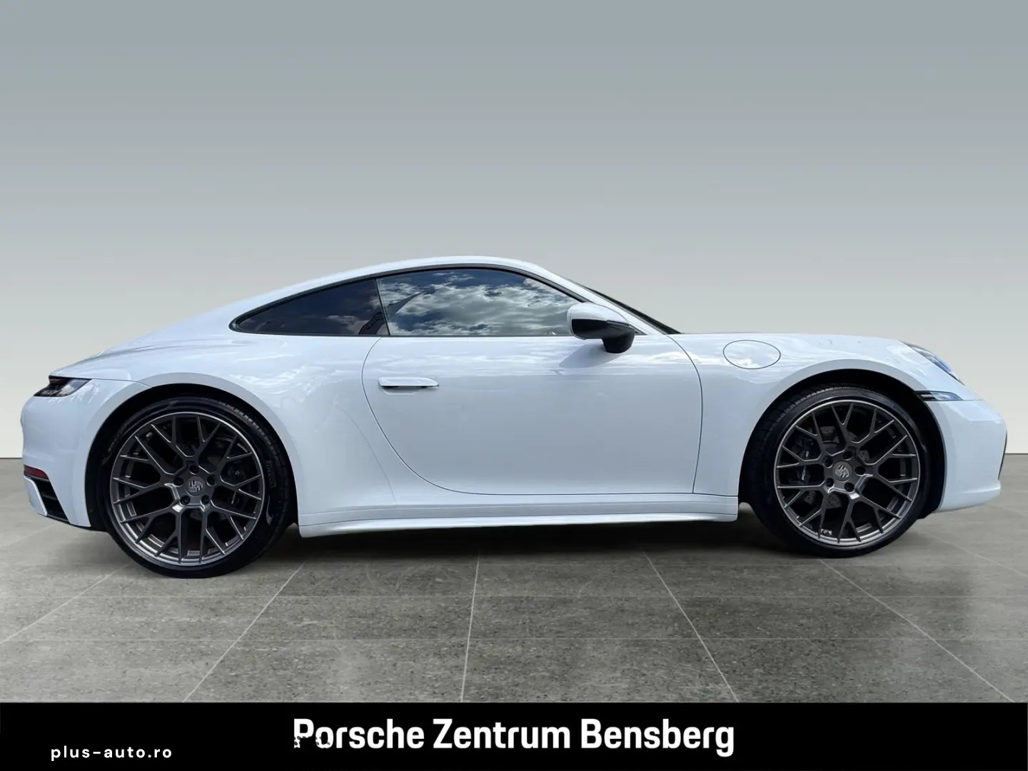 PORSCHE 911 Carrera   Bose   S-Dach   Sport Design Paket