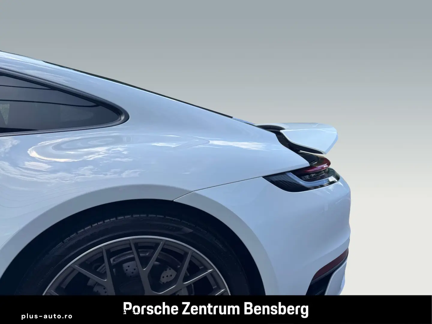 PORSCHE 911 Carrera   Bose   S-Dach   Sport Design Paket