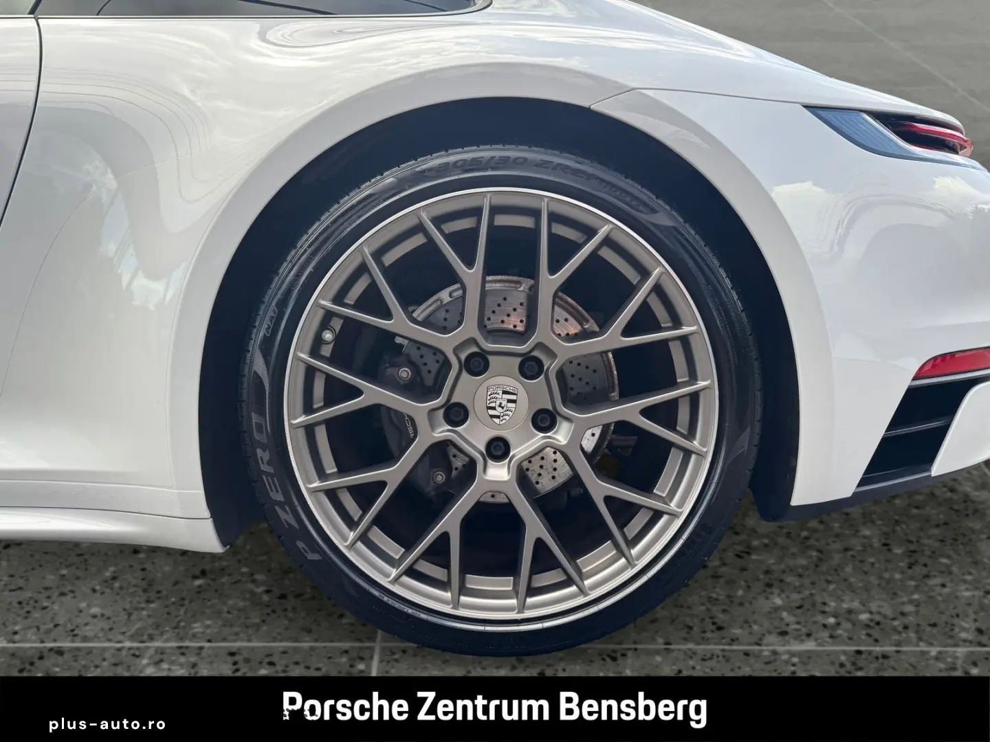 PORSCHE 911 Carrera   Bose   S-Dach   Sport Design Paket