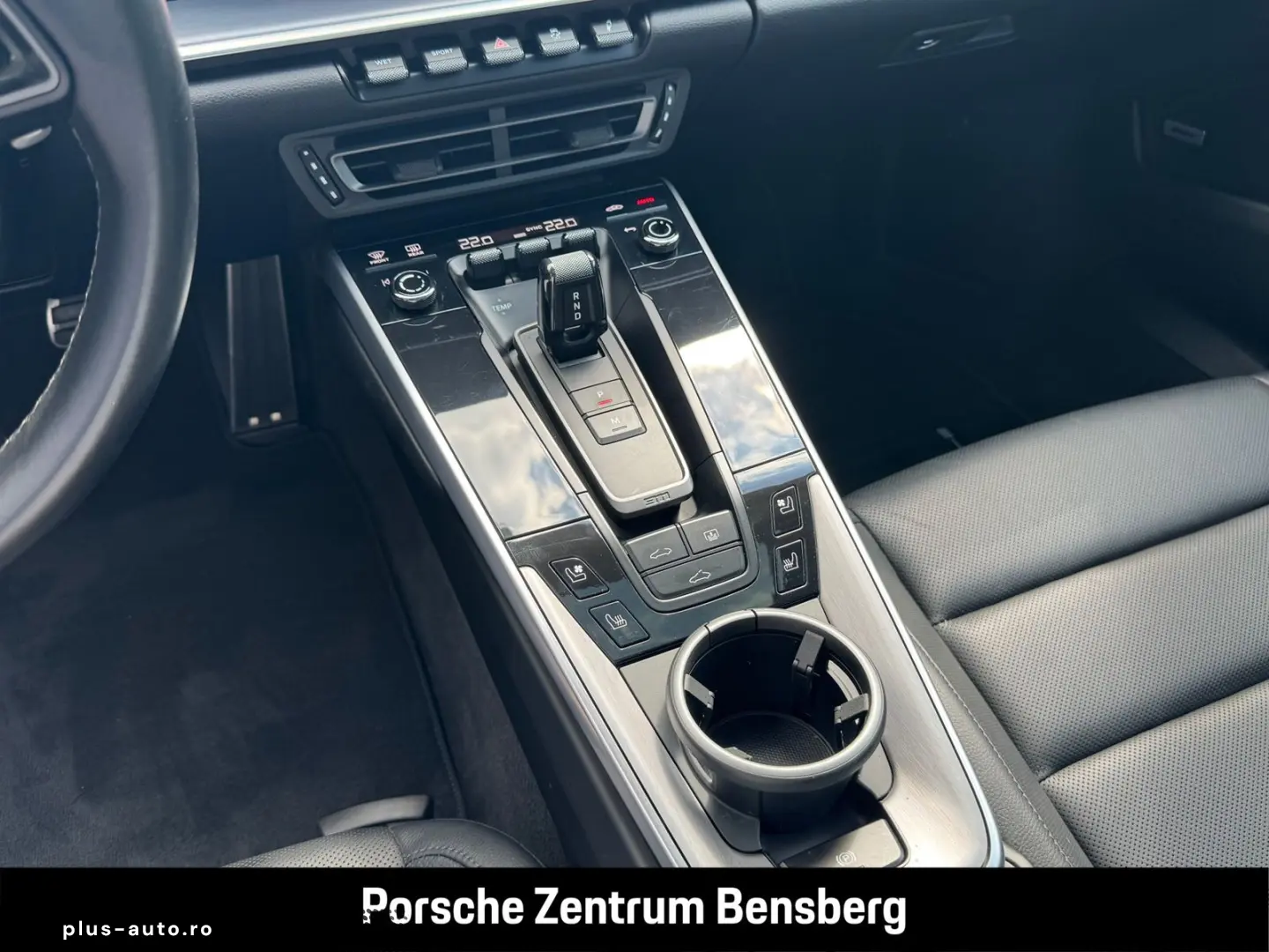 PORSCHE 911 Carrera   Bose   S-Dach   Sport Design Paket