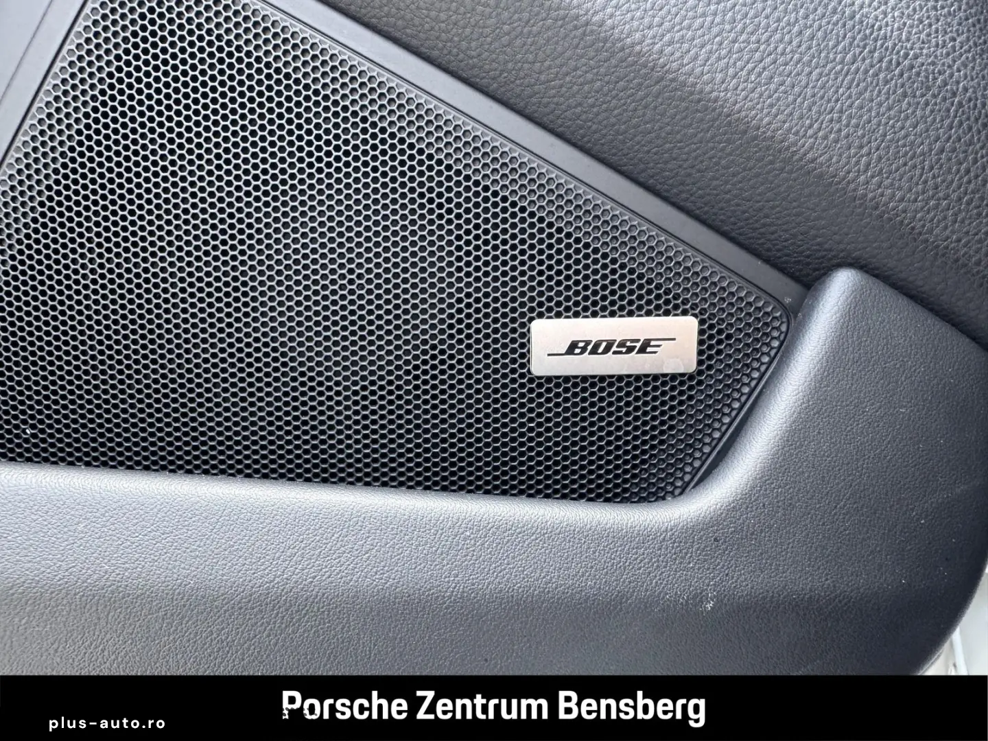 PORSCHE 911 Carrera   Bose   S-Dach   Sport Design Paket