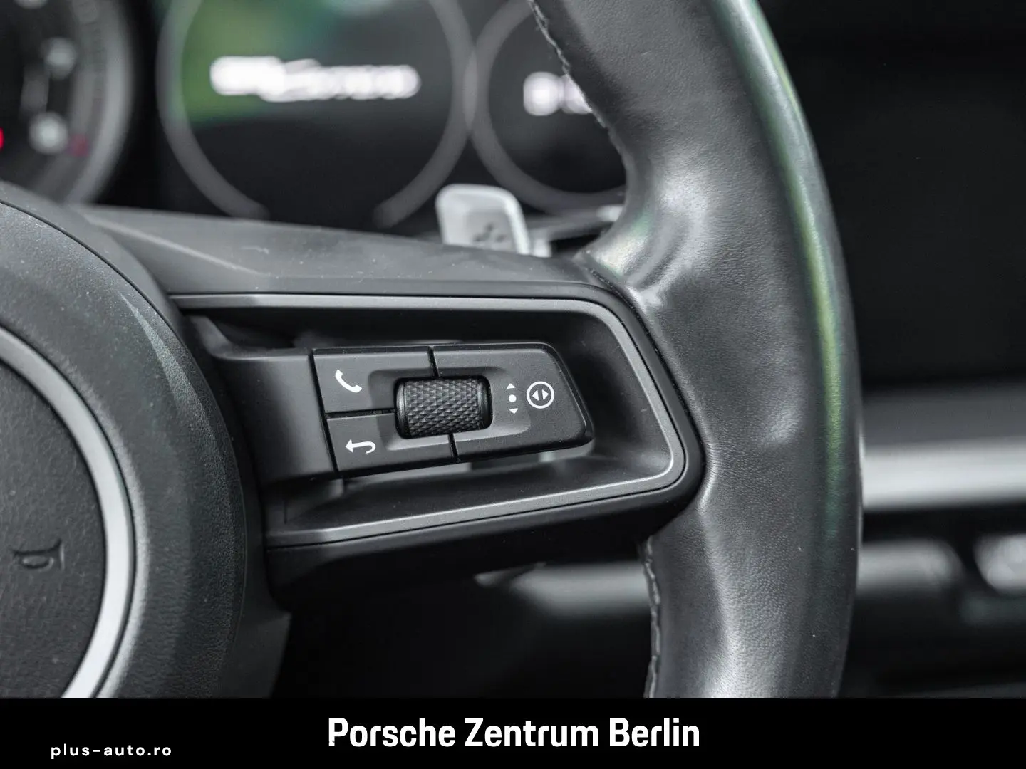 PORSCHE 992 911 Carrera Cabriolet SurroundView InnoDrive