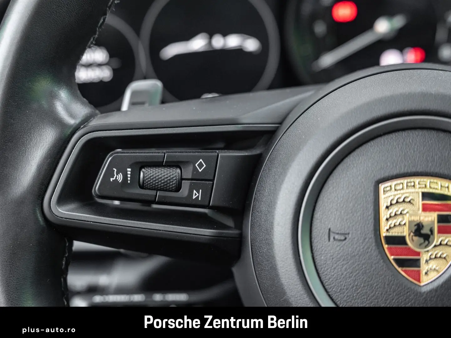 PORSCHE 992 911 Carrera Cabriolet SurroundView InnoDrive