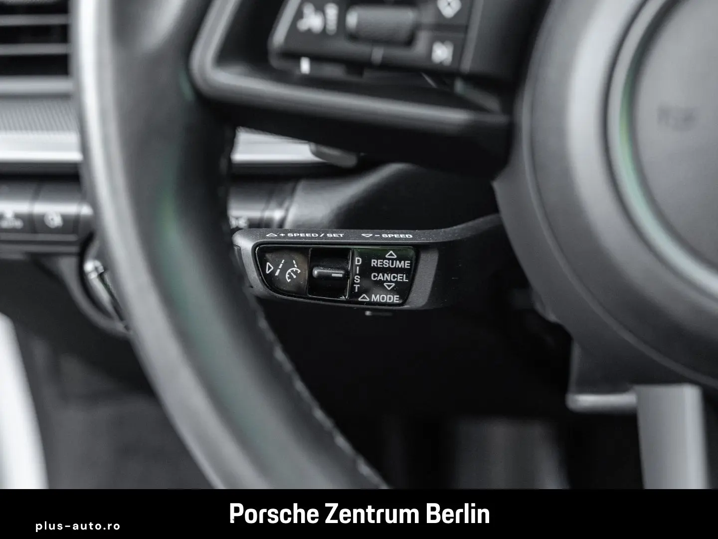 PORSCHE 992 911 Carrera Cabriolet SurroundView InnoDrive