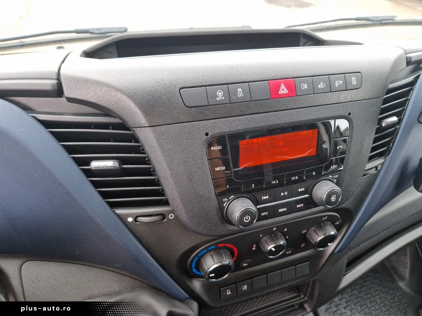 IVECO 35S14 35-NP HI MATIC NUR 2164 KM KLIMA Pulsor350