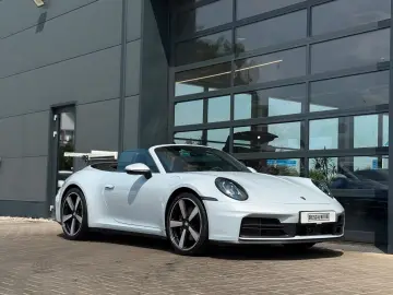 PORSCHE 992.2 Cabrio Chrono ACC Bose Sportabgas Matrix