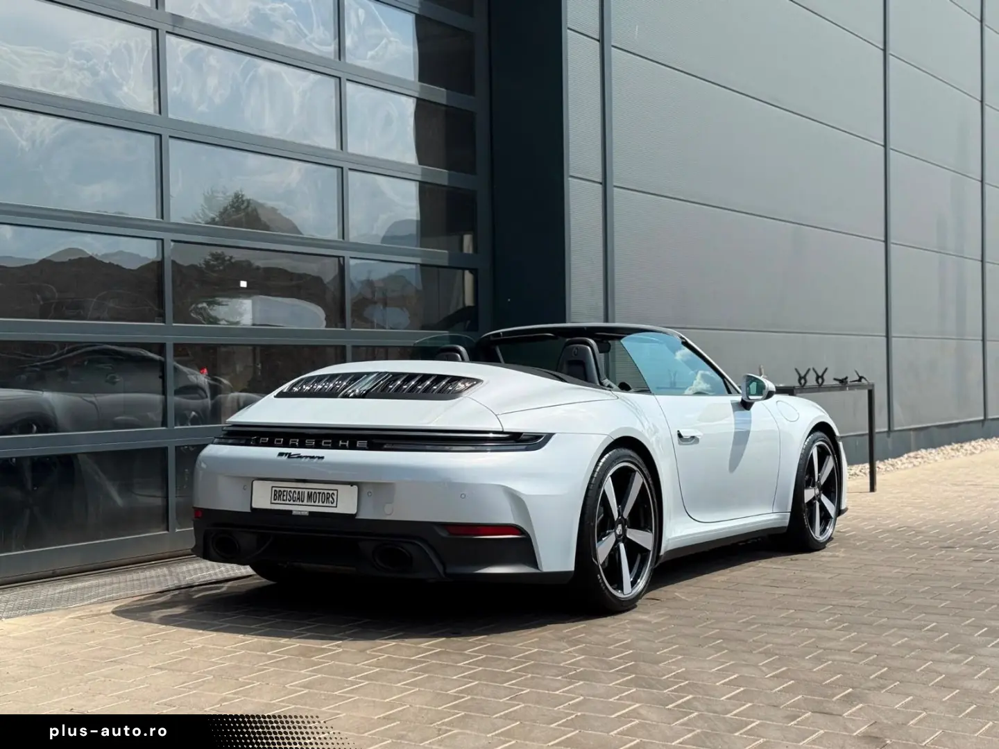 PORSCHE 992.2 Cabrio Chrono ACC Bose Sportabgas Matrix