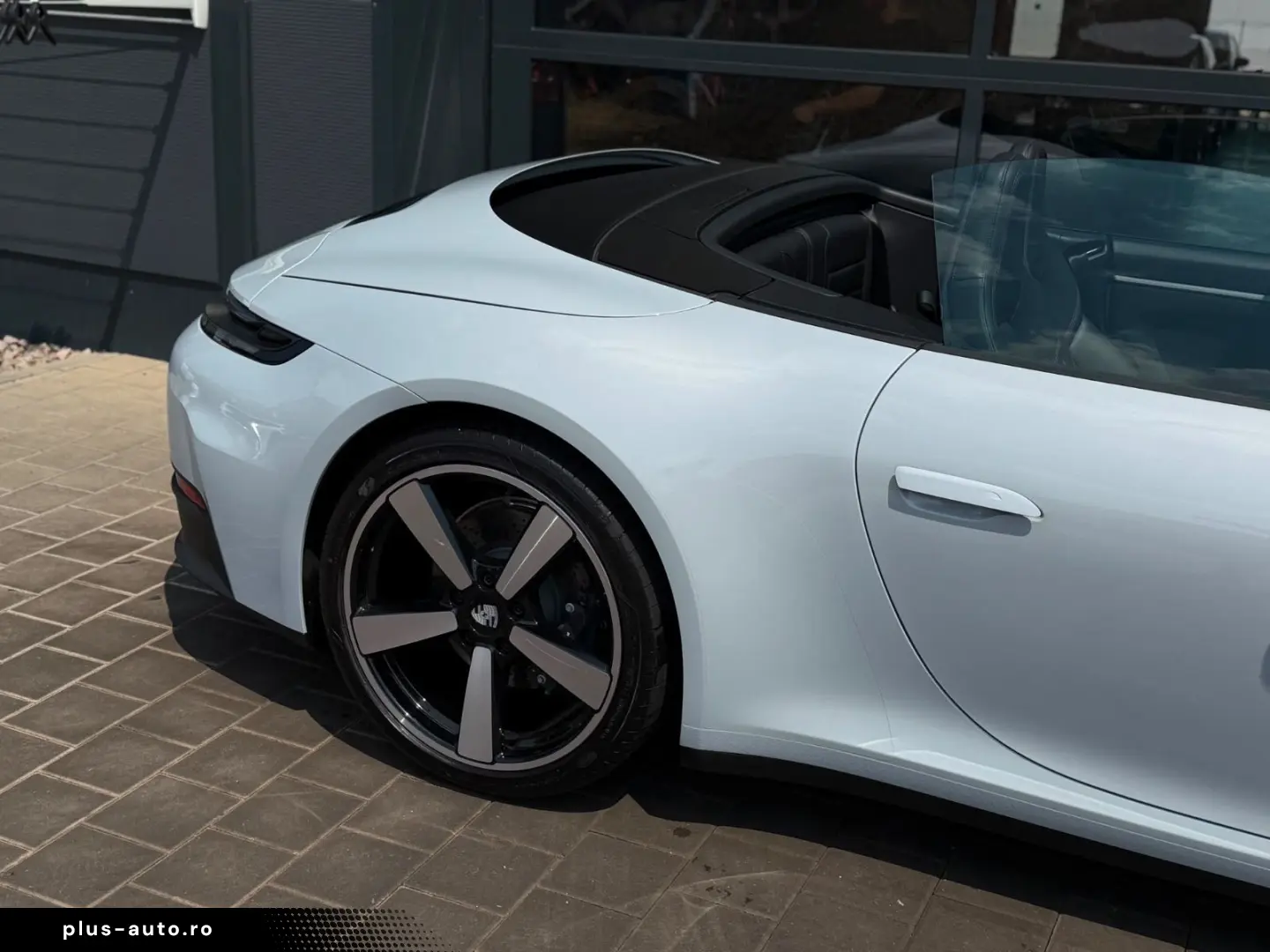 PORSCHE 992.2 Cabrio Chrono ACC Bose Sportabgas Matrix