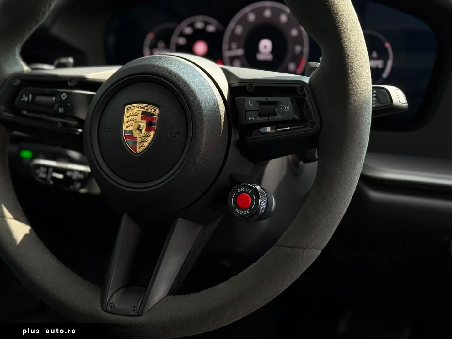 PORSCHE 992.2 Cabrio Chrono ACC Bose Sportabgas Matrix