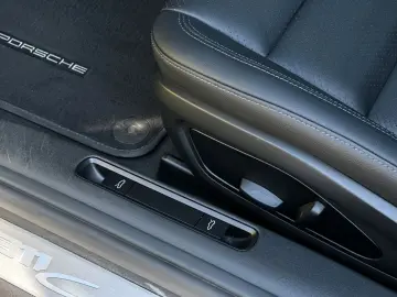 PORSCHE 992 911 Carrera Cabriolet BOSE 360  SHZ