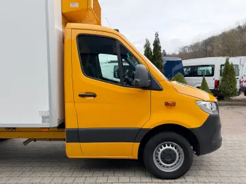 MERCEDES-BENZ Sprinter 311 CDI Kühlkoffer bis -28  C L2 RWD