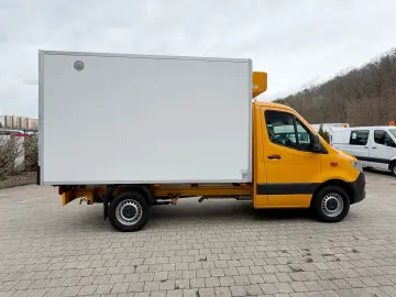 MERCEDES-BENZ Sprinter 311 CDI Kühlkoffer bis -28  C L2 RWD