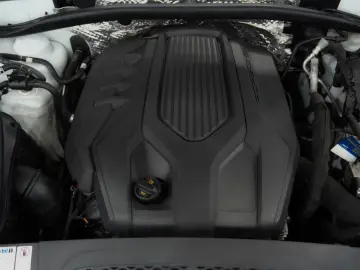 PORSCHE Macan BOSE PDLS  14-WEGE PANO 20 LM