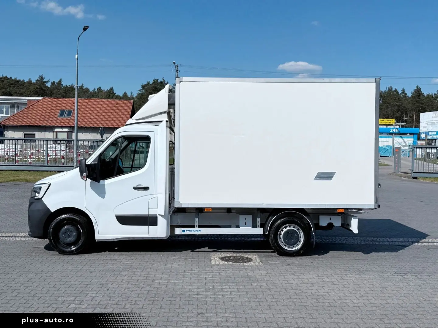 RENAULT Master 145 DCI KÜHLKOFFER -12C 230 V 3x TUR