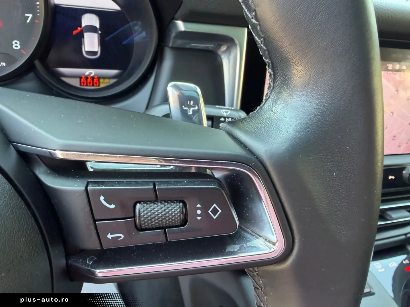 PORSCHE Macan AUT~Facelift~Pano~Kam~LED~PCM~AHK