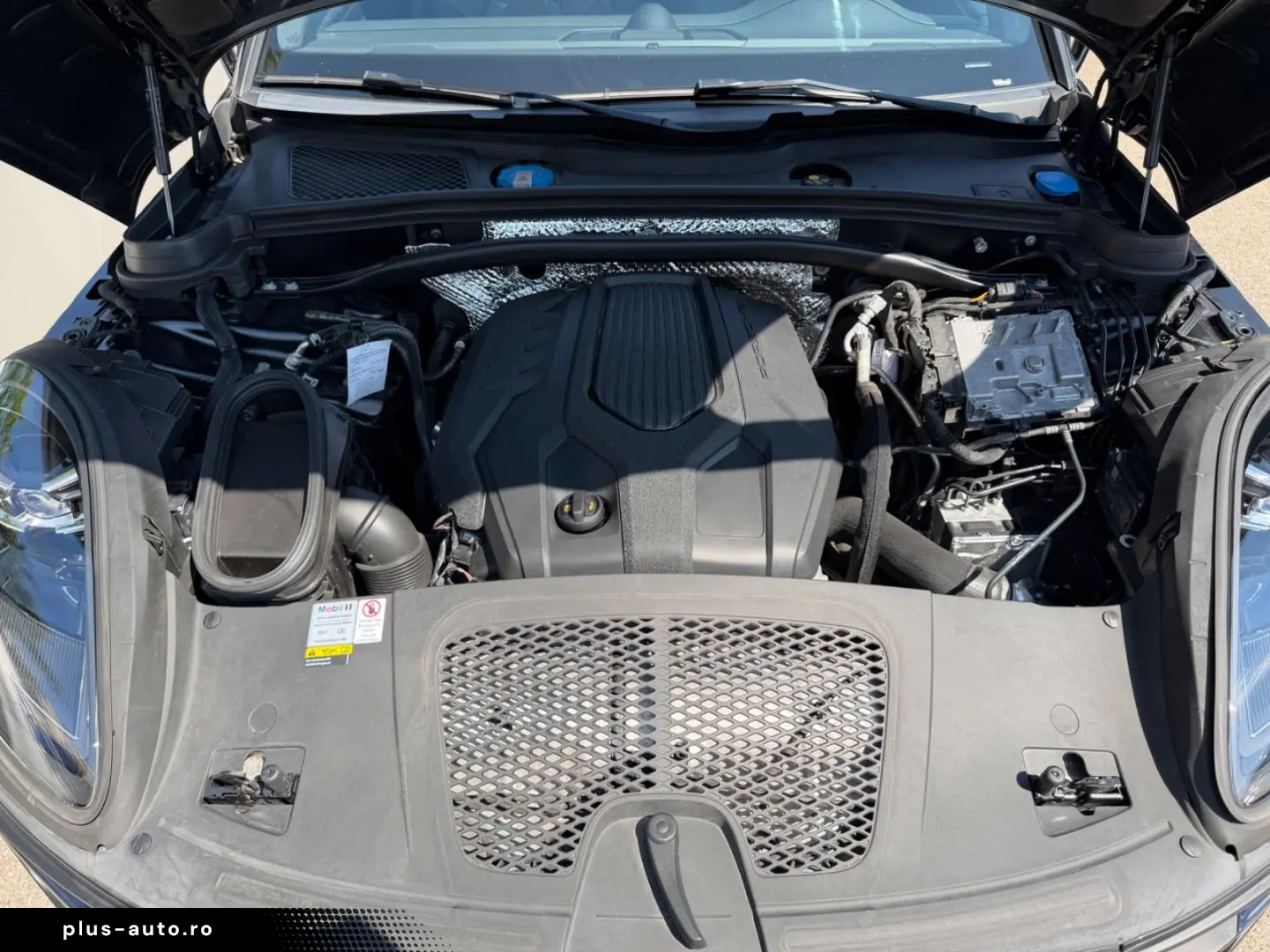 PORSCHE Macan AUT~Facelift~Pano~Kam~LED~PCM~AHK