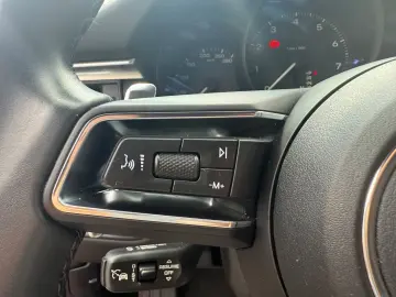PORSCHE Macan 2.0TSI 195kW 8xAlu