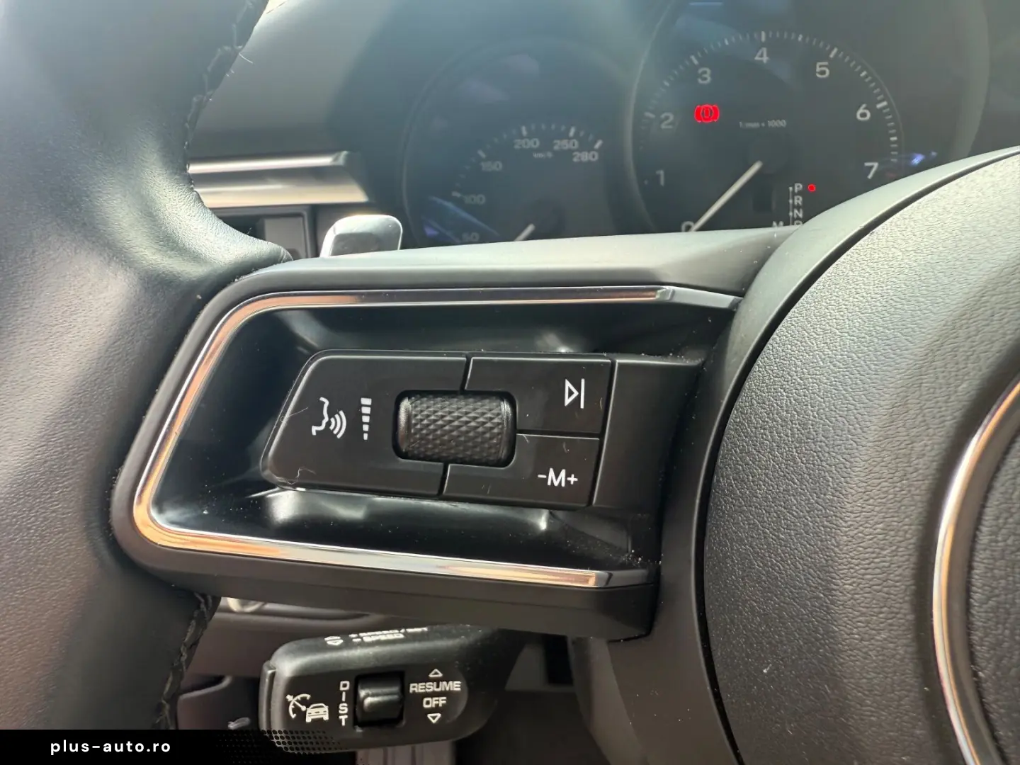 PORSCHE Macan 2.0TSI 195kW 8xAlu