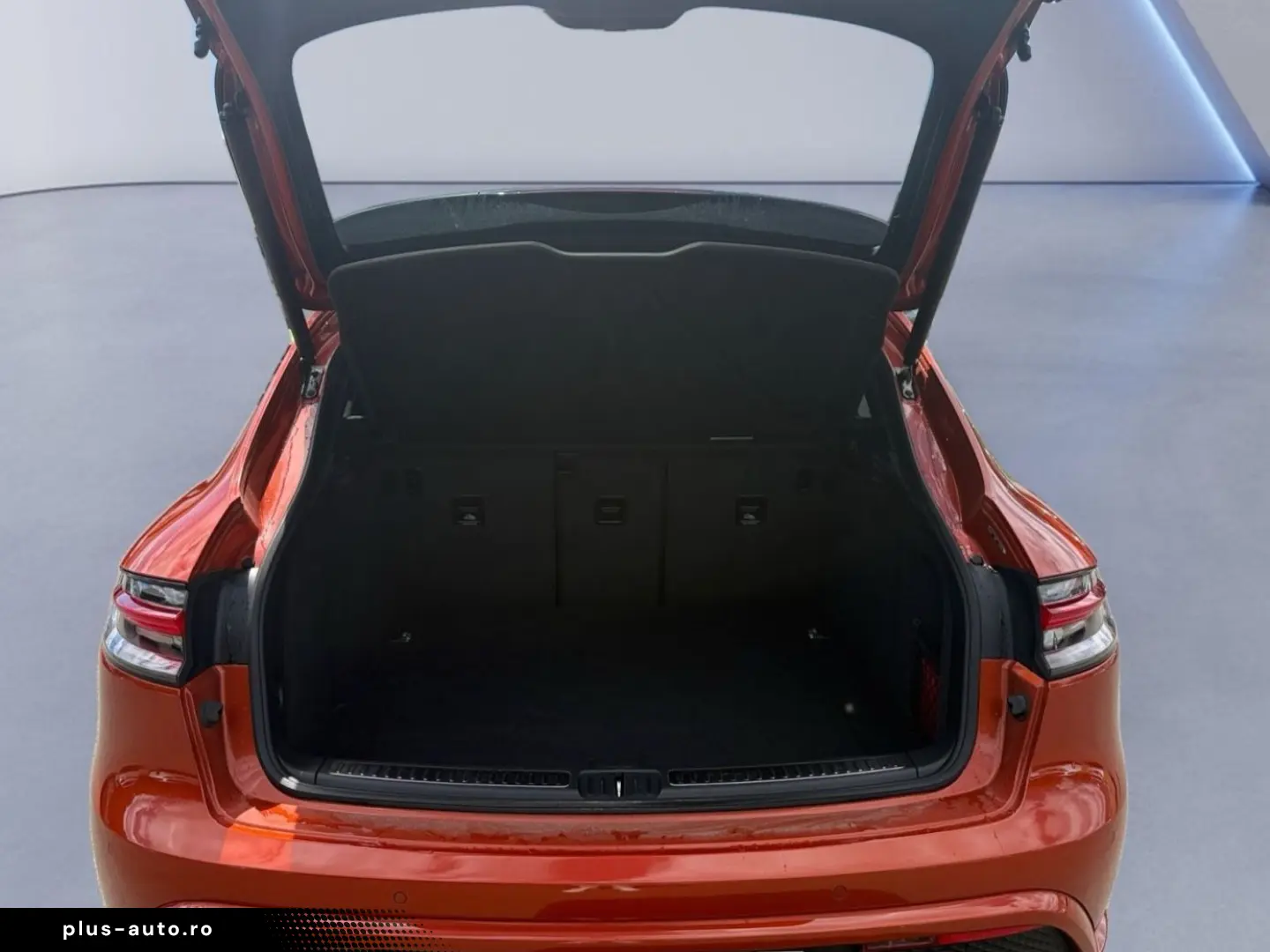 PORSCHE Macan 2.0TSI 195kW 8xAlu
