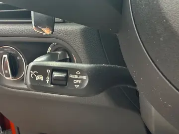 PORSCHE Macan 2.0TSI 195kW 8xAlu