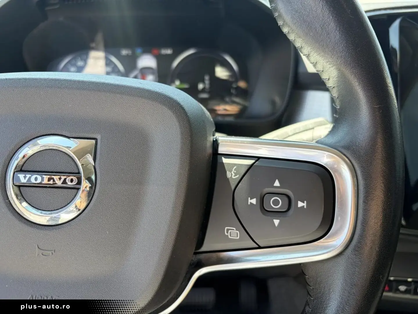 Volvo Xc-40