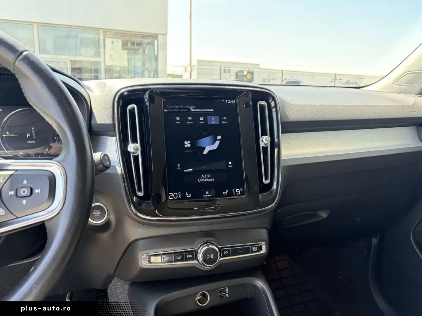 Volvo Xc-40