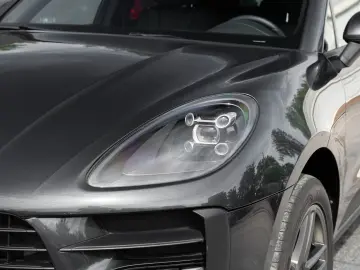PORSCHE Macan AHK Panorama Dachsystem Sitzheizung vorn