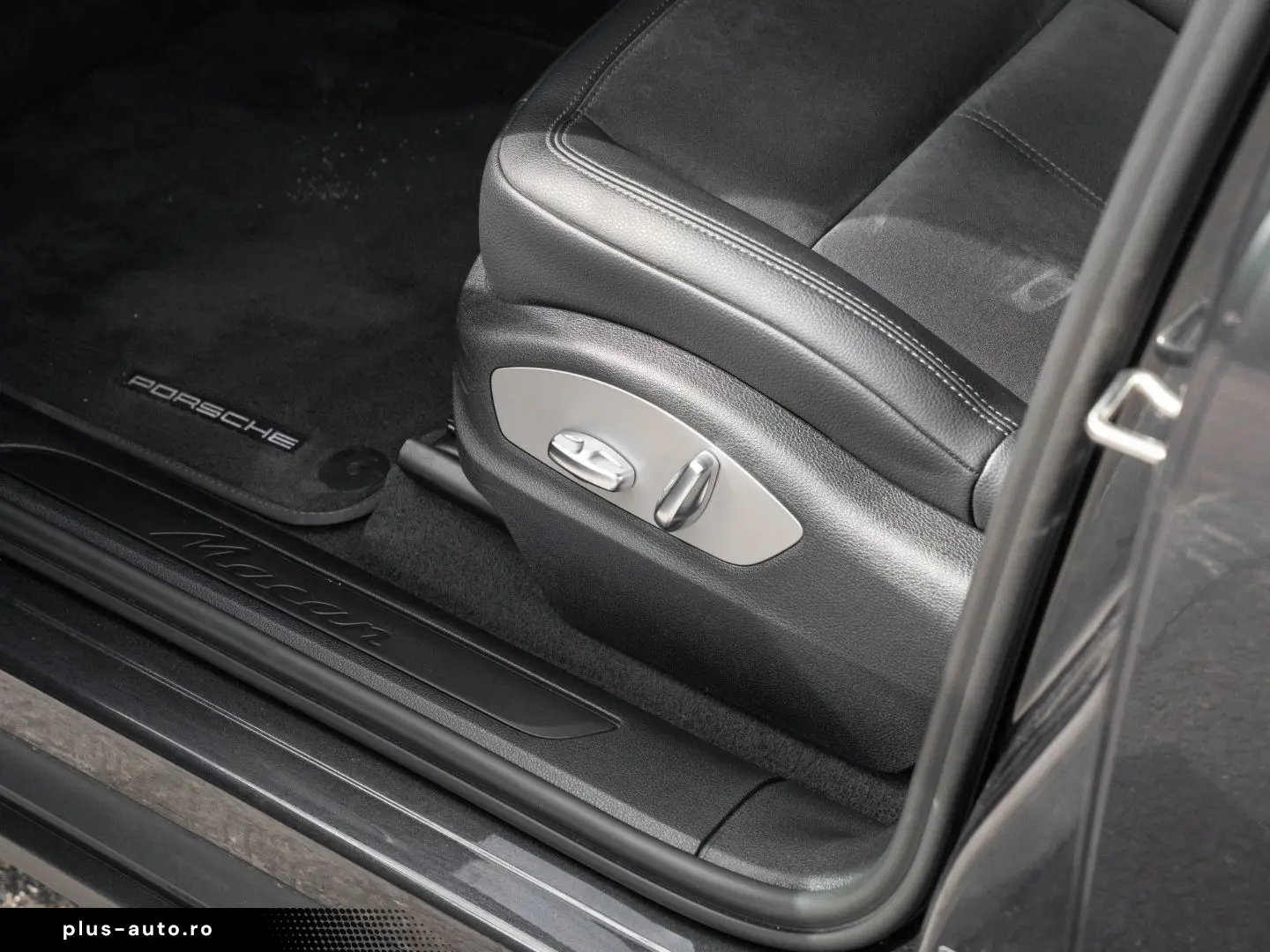 PORSCHE Macan AHK Panorama Dachsystem Sitzheizung vorn