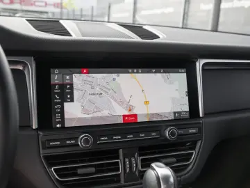 PORSCHE Macan AHK Panorama Dachsystem Sitzheizung vorn