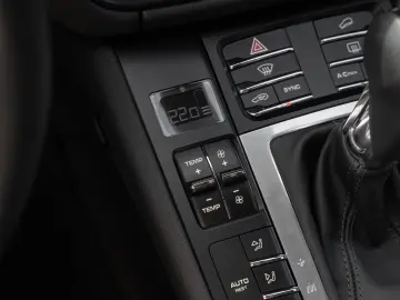 PORSCHE Macan AHK Panorama Dachsystem Sitzheizung vorn