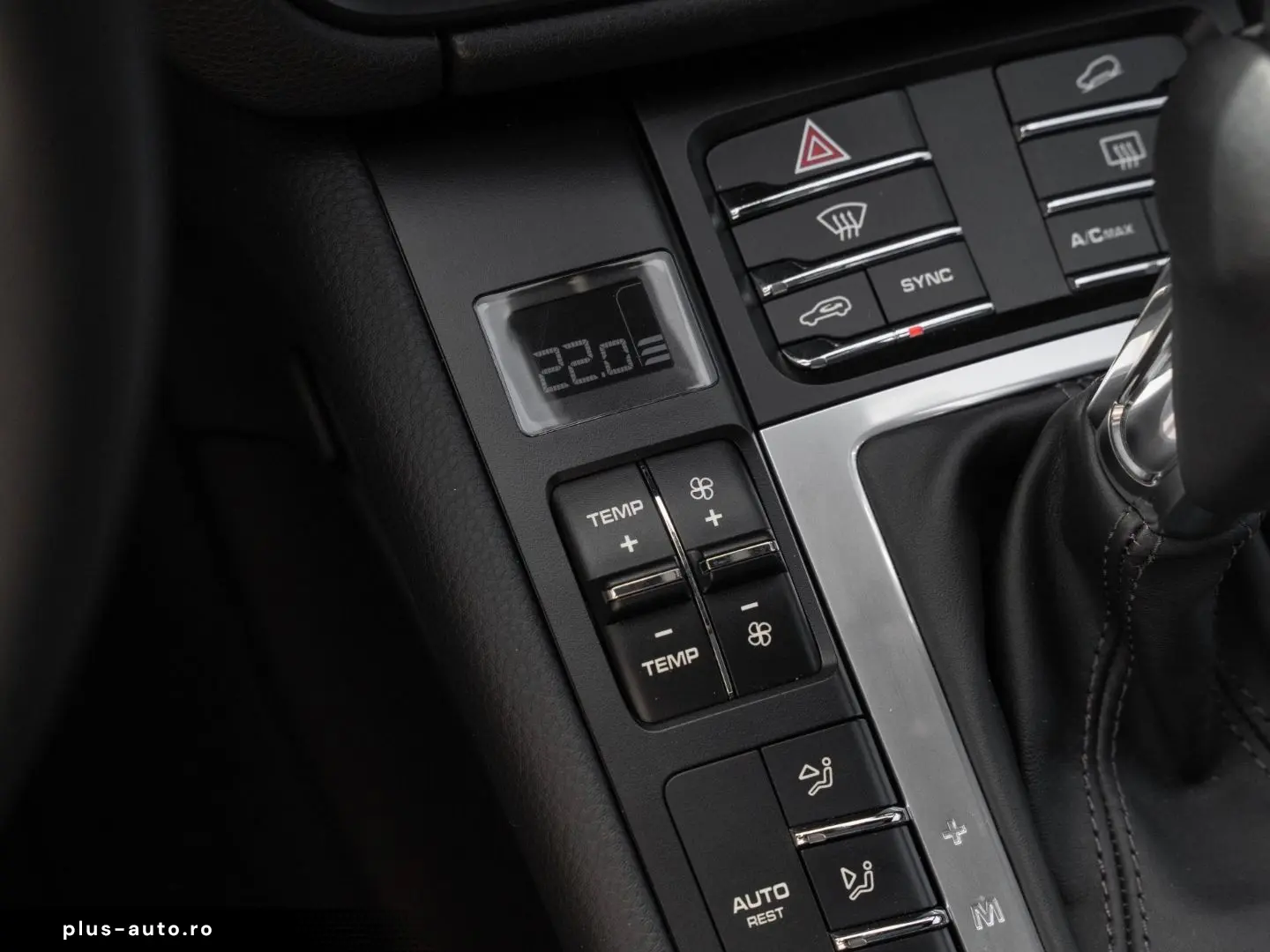 PORSCHE Macan AHK Panorama Dachsystem Sitzheizung vorn
