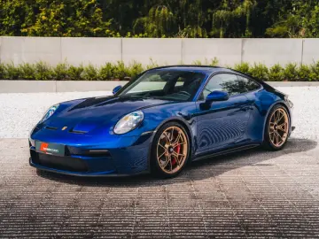 Porsche 992 GT3 Touring   Gentian Blue Metallic   Manual