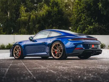 Porsche 992 GT3 Touring   Gentian Blue Metallic   Manual