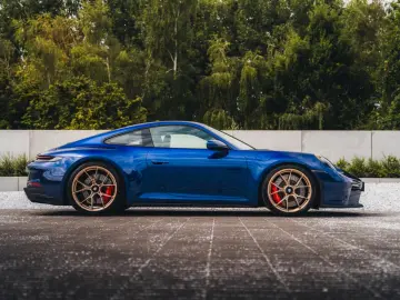 Porsche 992 GT3 Touring   Gentian Blue Metallic   Manual
