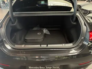 MERCEDES-BENZ EQE 350  AMG DiG.L AIRM HuD BURM MEM A…